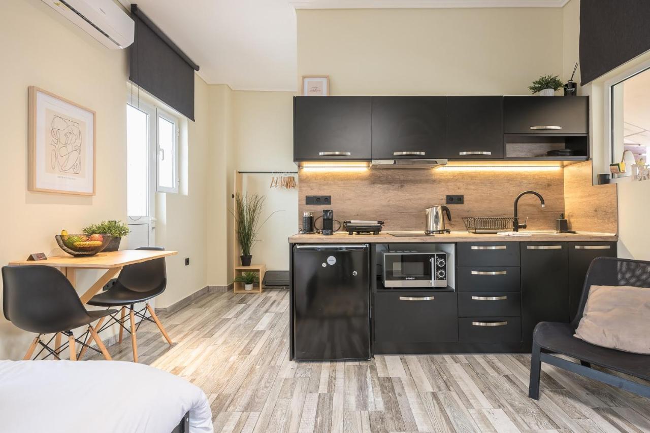 Апартаменты Petralona Stylish Penthouse Афины Экстерьер фото